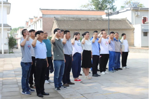 “賡續(xù)革命傳統(tǒng)，強(qiáng)化使命擔(dān)當(dāng)”——焦作安彩開(kāi)展建黨101周年主題黨日活動(dòng)